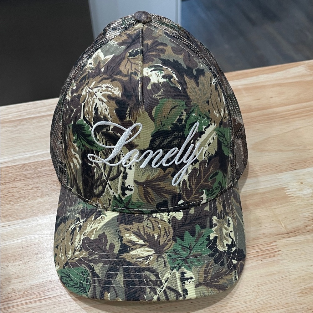 Lonely ghost Camouflage Baseball Cap
